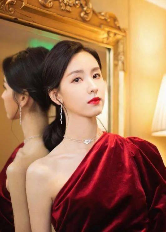 王佳音最新爆料,揭秘娱乐圈惊人内幕  第1张